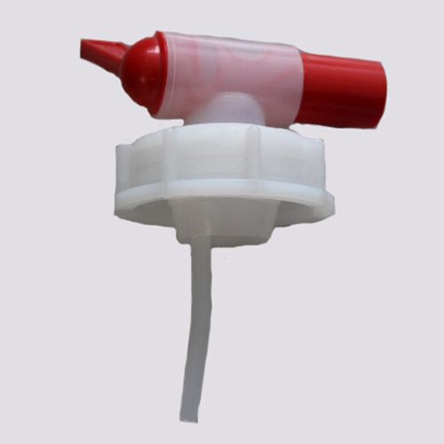 Auslaufhahn für 5 ltr. Kanister DIN 51 passend Inoxi green 5 ltr. Kanister Auslaufhahn für 5 ltr. Kanister DIN 51 passend Inoxi green 5 ltr. Kanister